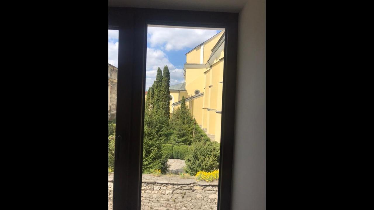Бажане Місце Apartment Kamianets-Podilskyi Exterior photo